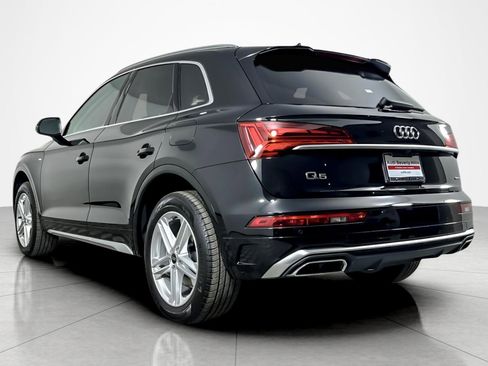 Used 2024 Audi Q5 e Premium Plus w/ Premium Plus Package image 3