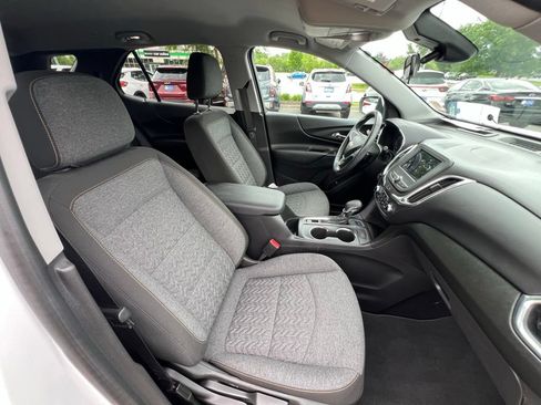 Used 2022 Chevrolet Equinox LT AWD/4WD image 29