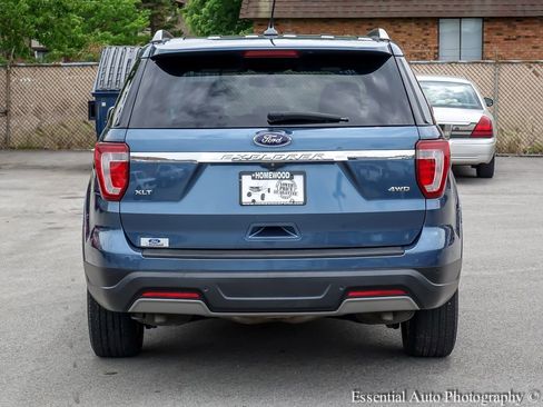 Used 2019 Ford Explorer XLT w/ Equipment Group 202A AWD/4WD image 6