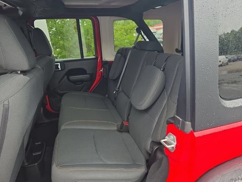 Used 2025 Jeep Wrangler Unlimited Sport S 4xe AWD/4WD image 32