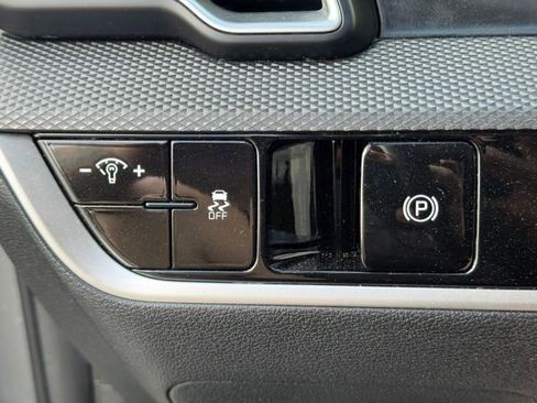 Certified 2024 Kia Sportage LX FWD image 23
