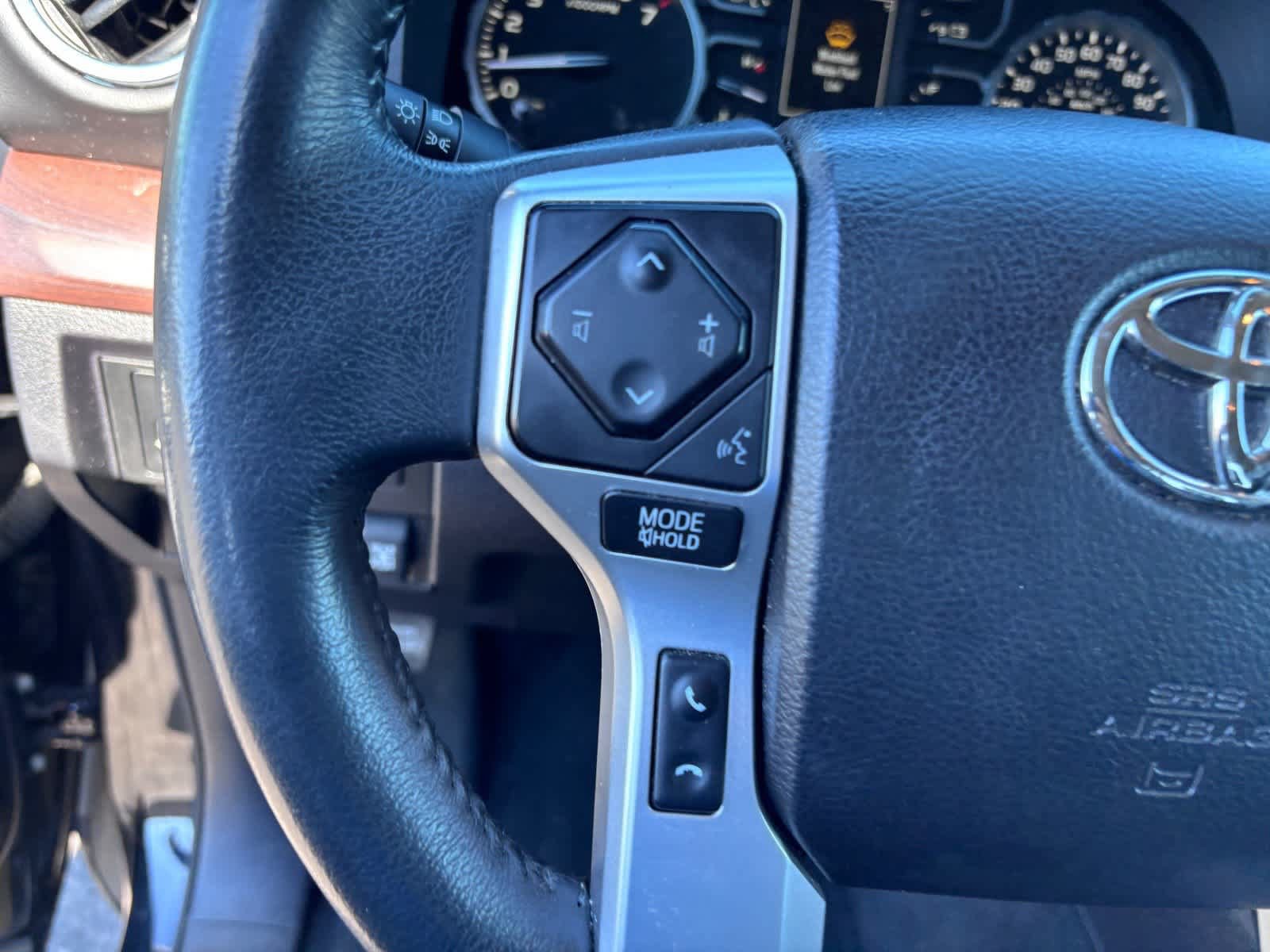 Used 2021 Toyota Tundra Limited w/ Limited Premium Package AWD/4WD image 22