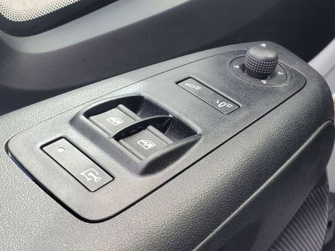 Used 2025 RAM ProMaster 1500 w/ Quick Order Package 22G SLT FWD image 9