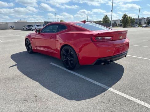 Used 2018 Chevrolet Camaro LT w/ RS Package RWD image 3