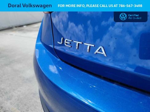 Used 2023 Volkswagen Jetta SE w/ Panoramic Sunroof Package FWD image 14