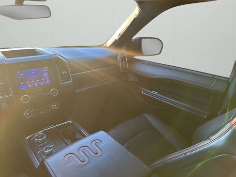 Used 2021 Ford Expedition King Ranch image 24