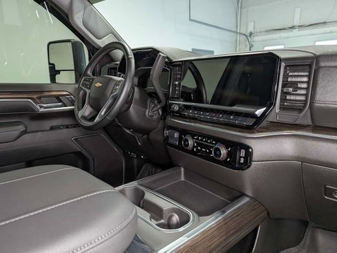 Used 2024 Chevrolet Silverado 2500 LT w/ All Star Edition AWD/4WD image 46