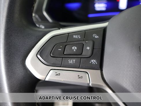 Used 2023 Volkswagen Tiguan SE R-Line FWD image 4