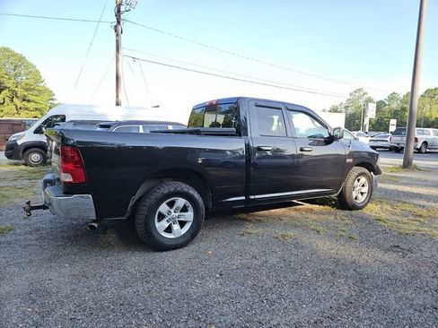 Used 2017 RAM 1500 Classic SLT RWD image 7