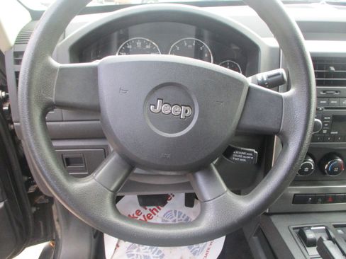 Used 2010 Jeep Liberty Sport w/ Popular Equipment Group image 12