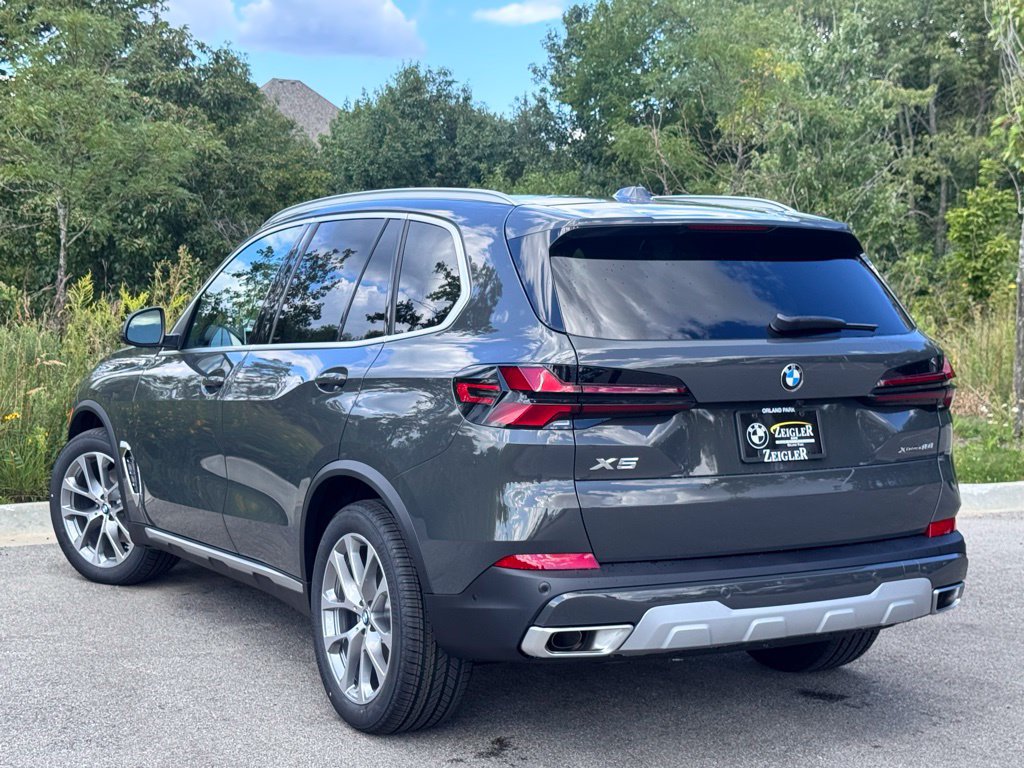 Used 2026 BMW X5 xDrive40i w/ Climate Comfort Package AWD/4WD image 4