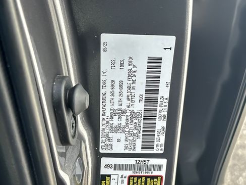 Certified 2025 Toyota Tundra Limited AWD/4WD image 26