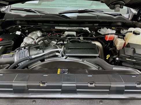 Used 2025 GMC Sierra 3500 Denali Ultimate AWD/4WD image 32