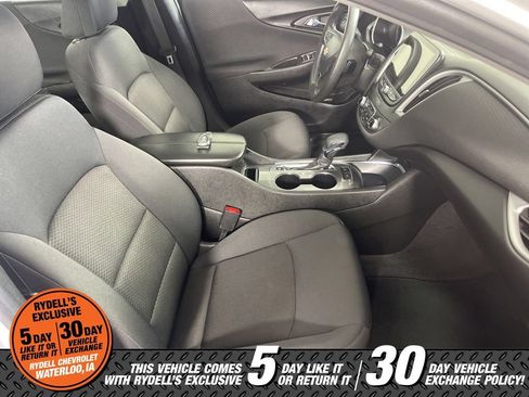 Used 2024 Chevrolet Malibu LT FWD image 18