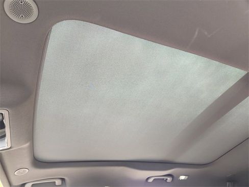 Used 2026 Jaguar F-PACE R-Dynamic S image 19