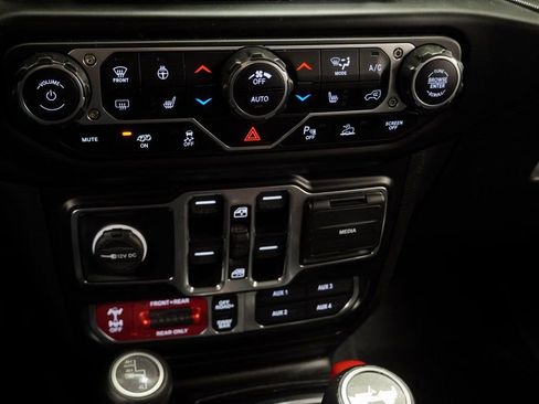 Certified 2021 Jeep Wrangler Unlimited Rubicon w/ Xtreme Recon 35" Tire Package image 39