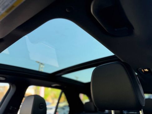 Used 2023 Mercedes-Benz GLE 350 w/ AMG Line Exterior image 53