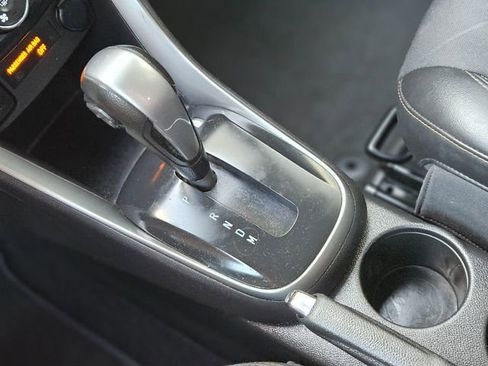 Used 2020 Chevrolet Trax LT w/ LT Convenience Package image 24