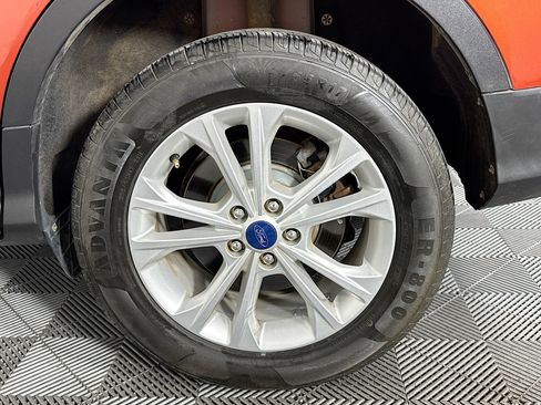 Used 2019 Ford Escape SE image 36