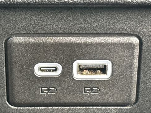 New 2025 Chevrolet Blazer LT w/ Convenience Package FWD image 18