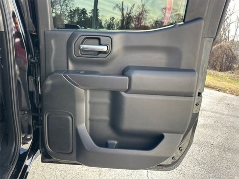 Used 2019 Chevrolet Silverado 1500 LT w/ All-Star Edition image 17