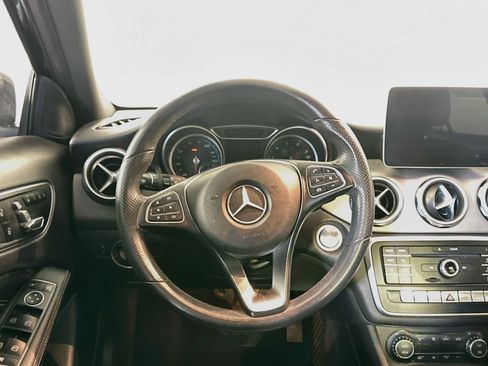 Used 2020 Mercedes-Benz GLA 250 image 18