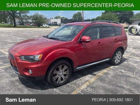 Used 2013 Mitsubishi Outlander SE AWD/4WD image 2