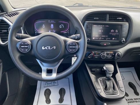 Used 2024 Kia Soul LX w/ Option Group 015 FWD image 7