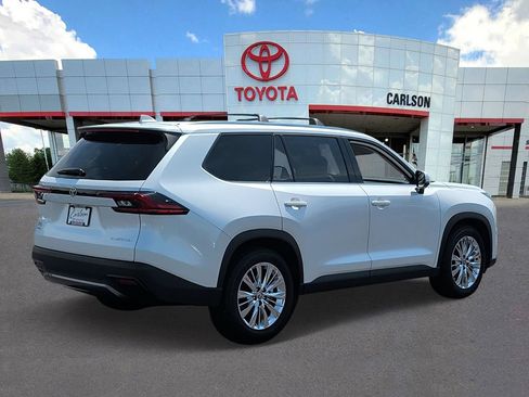 Certified 2025 Toyota Grand Highlander AWD image 5