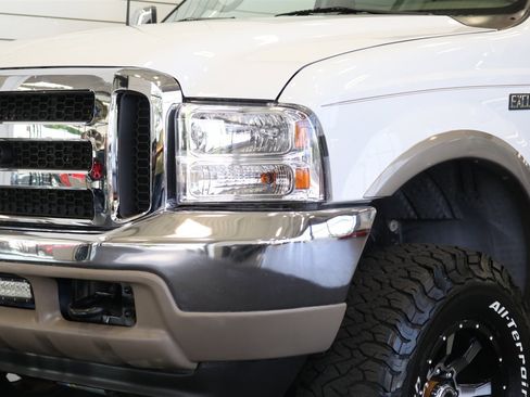 Used 2000 Ford Excursion Limited AWD/4WD image 12