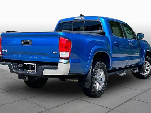 Used 2016 Toyota Tacoma SR5 w/ SR5 Appearance Package (SN) AWD/4WD image 13