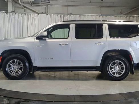 Used 2022 Jeep Wagoneer Series I w/ Convenience Group I AWD/4WD image 6