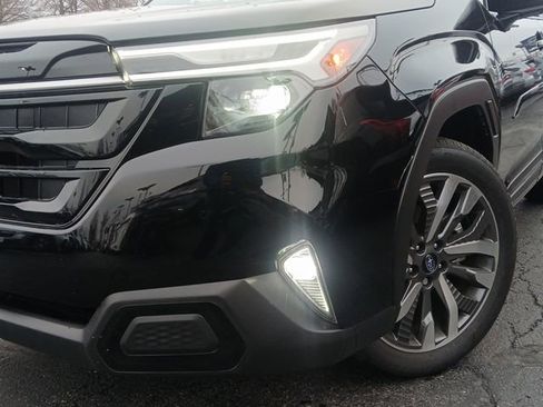 Certified 2025 Subaru Forester Touring AWD/4WD image 34