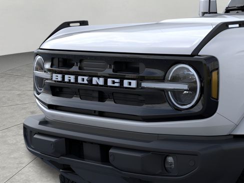New 2026 Ford Bronco Outer Banks AWD/4WD image 19