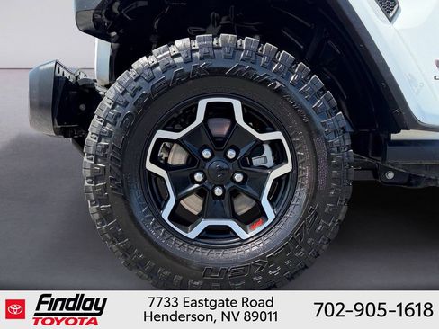 Used 2023 Jeep Gladiator Rubicon AWD/4WD image 12