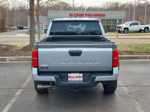 Used 2024 Toyota Tacoma TRD Off-Road image 20