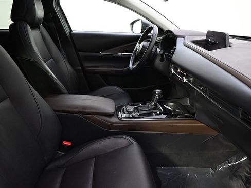Used 2022 MAZDA CX-30 AWD 2.5 S w/ Premium Package image 16