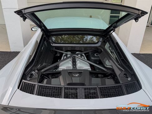 Used 2023 Audi R8 V10 performance AWD/4WD image 39