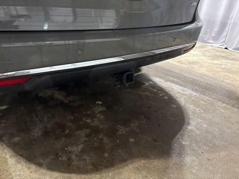 Used 2022 Chrysler Pacifica Touring-L w/ Uconnect Theater Family Group AWD/4WD image 38