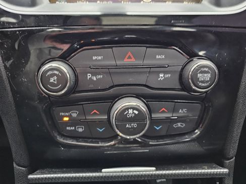 Used 2016 Chrysler 300 S w/ 300S Premium Group image 18