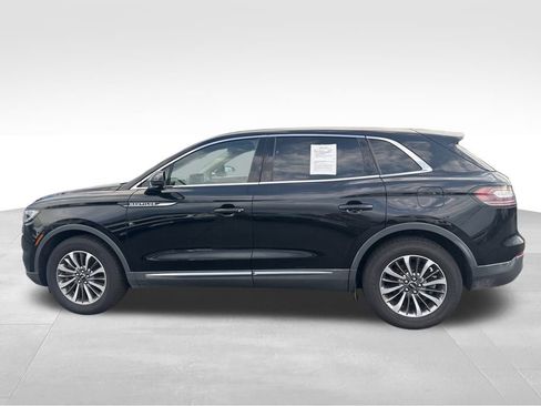 Used 2021 Lincoln Nautilus Reserve image 9