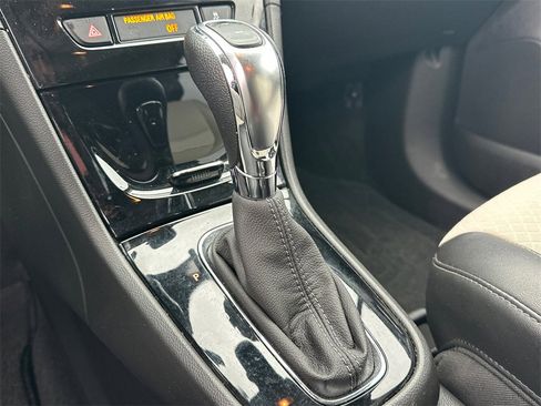 Used 2019 Buick Encore Preferred image 31