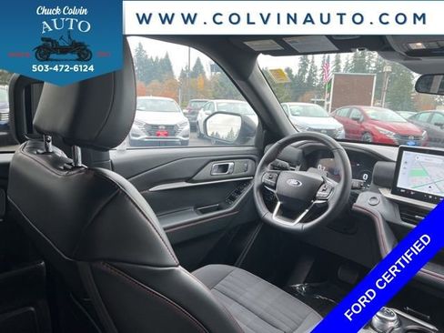 Used 2025 Ford Explorer ST-Line w/ ST-Line Street Pack image 26