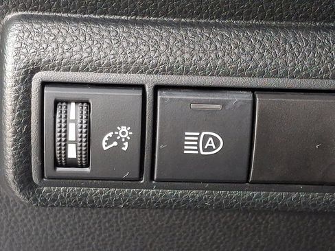 Certified 2023 Toyota Corolla SE image 27