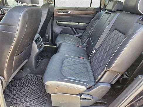 Used 2024 Volkswagen Atlas SEL Premium R-Line AWD/4WD image 13