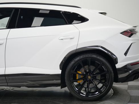 Used 2021 Lamborghini Urus image 53
