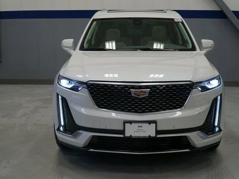 New 2025 Cadillac XT6 Premium Luxury image 9