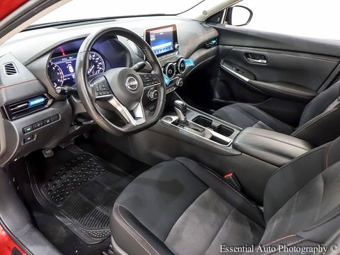 Used 2025 Nissan Sentra SR FWD image 14