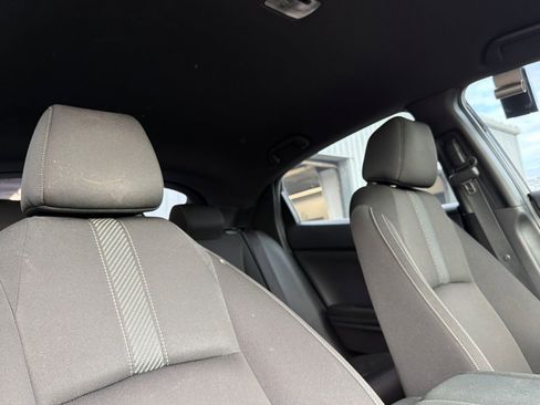 Used 2018 Honda Civic Sport image 16