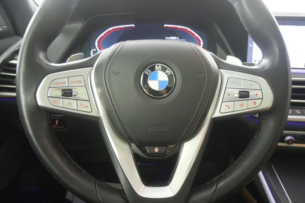 Used 2022 BMW X7 xDrive40i w/ Premium Package AWD/4WD image 21